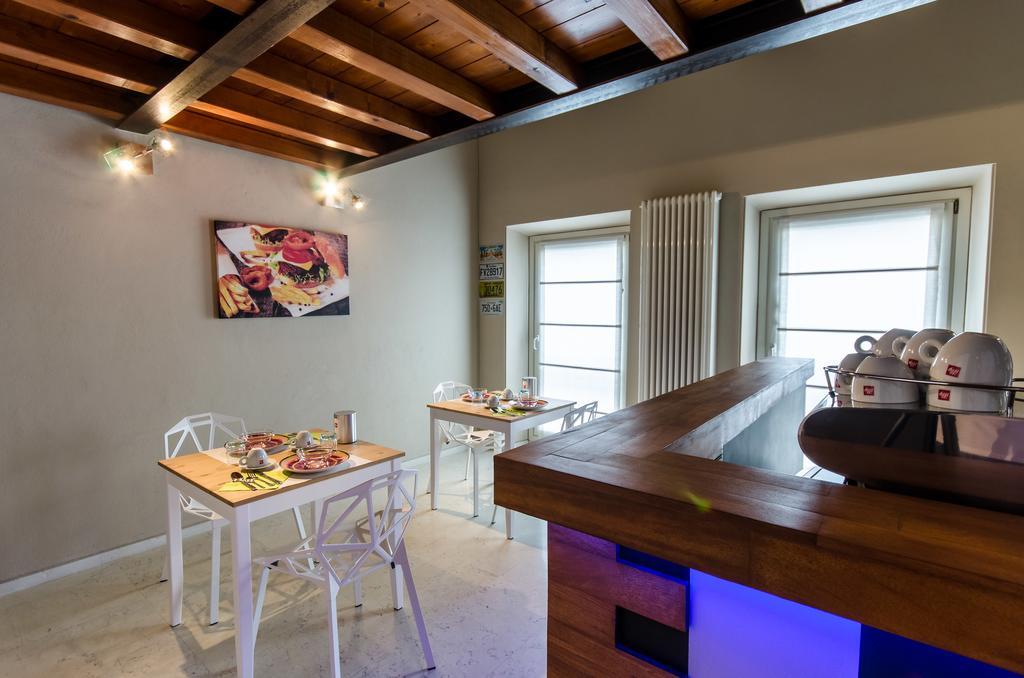 Duomo Guesthouse Piacenza Luaran gambar